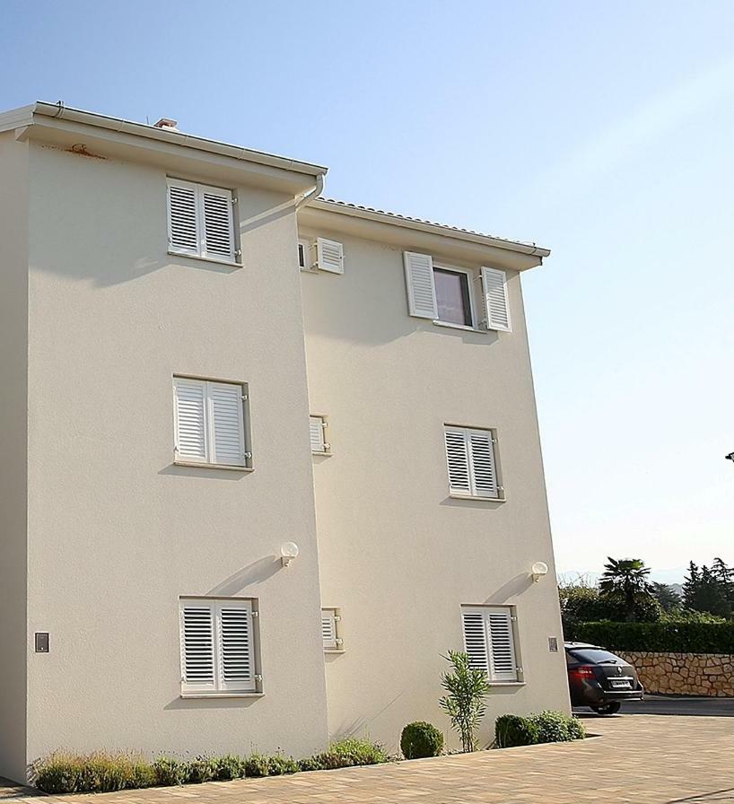 Apartment Porpo Malinska Exterior photo